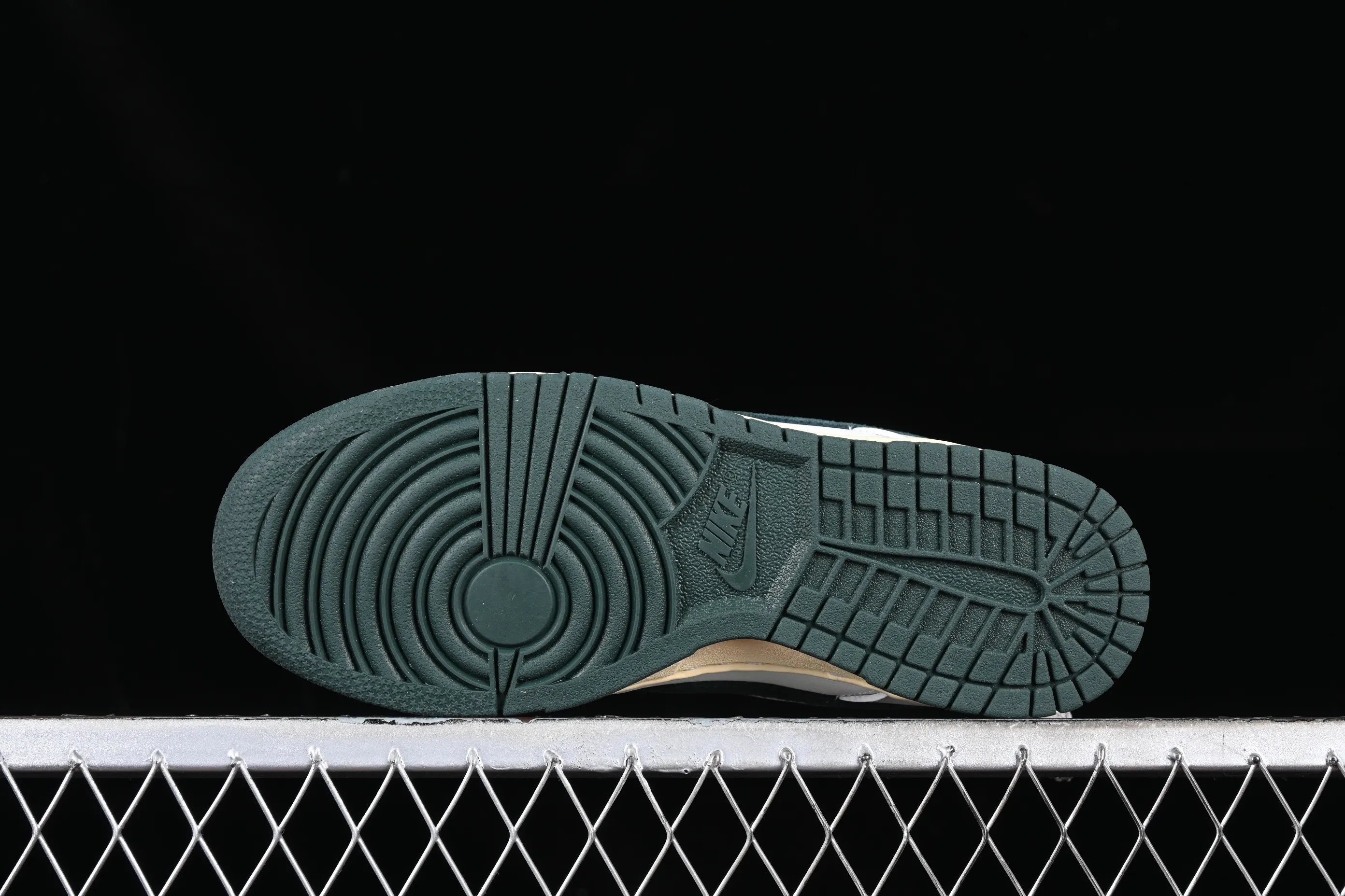 All categories Nk SB Dunk series Nk SB Dunk Low low-top sneakers Nk Dunk Low "Athletic Department" off-white green SB low-top sports and leisure sneakers FQ8080-133